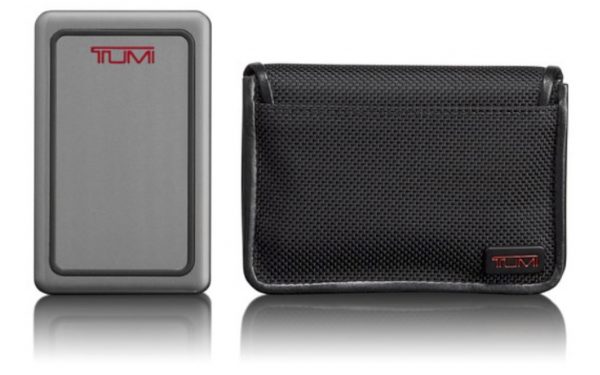 A TUMI LUGGAGE MOBILE POWER PACK
